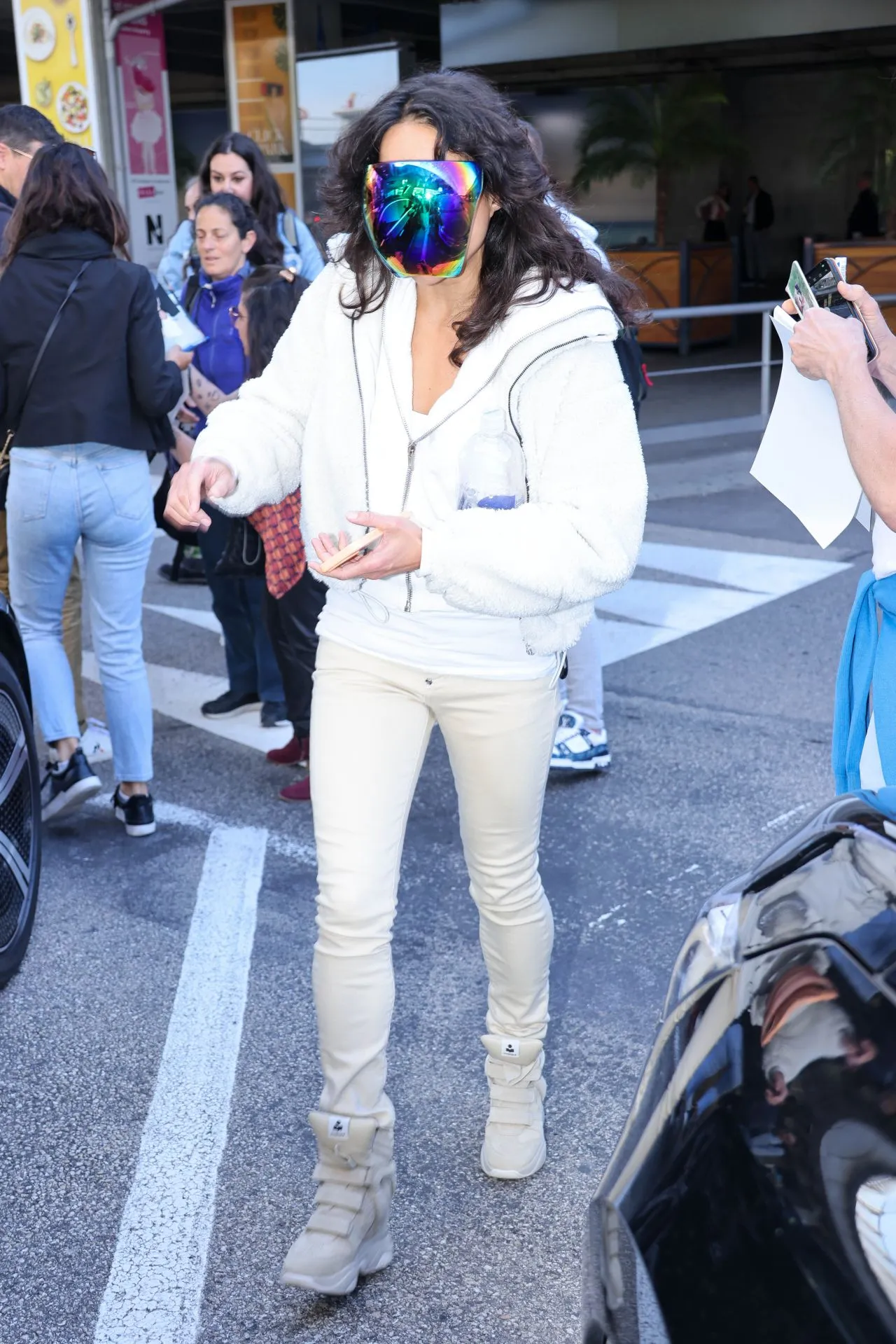 MICHELLE RODRIGUEZ AND CARMEN VANDENBERG AT NICE AIRPORT